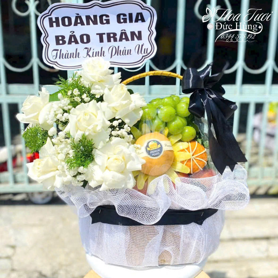 Giỏ Hoa Quả Kính Viếng Màu Trắng
